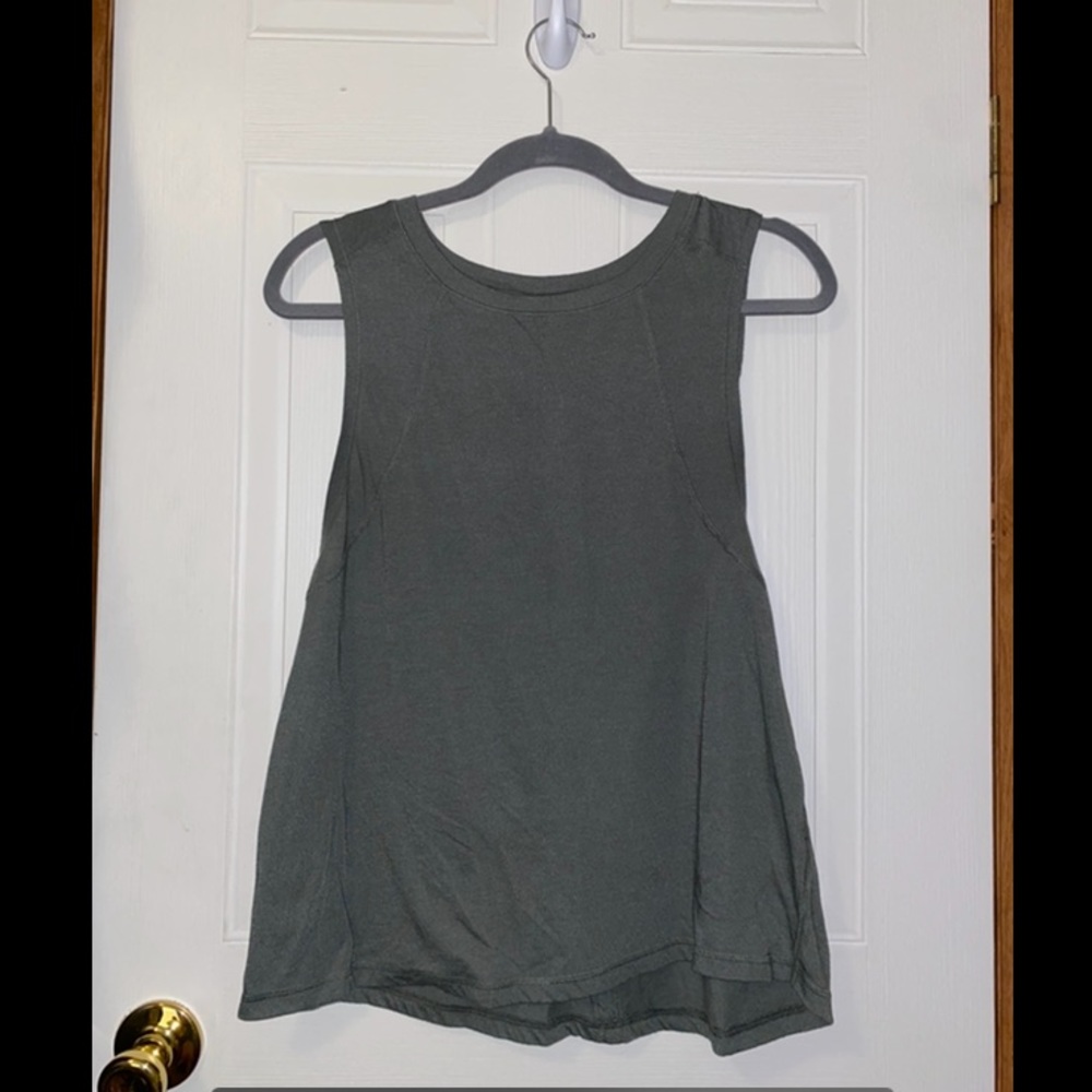Athletic Works SZ L Loose Tank Top W/ Open Back